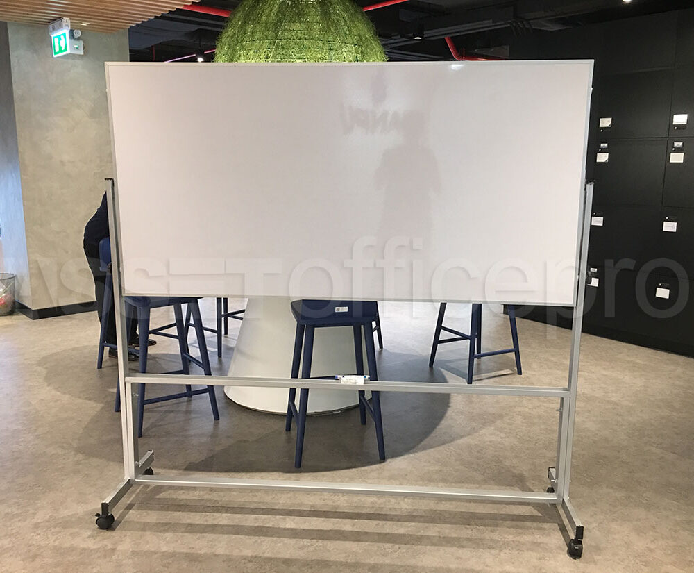 กระดานไวท์บอร์ด,กระดานไวท์บอร์ดมีล้อ